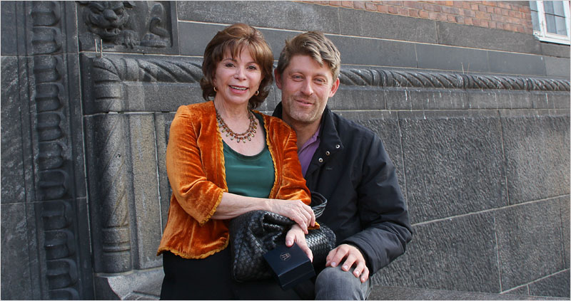Isabel Allende og jeg på Københavns Rådhus.